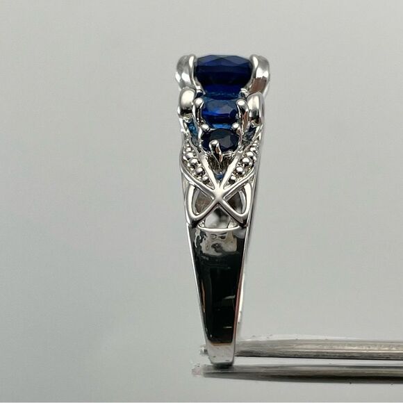 Beautiful Elegant 5 Stone Round Cut Blue Sapphire CZ Silver Plated Ring - Picture 4 of 5
